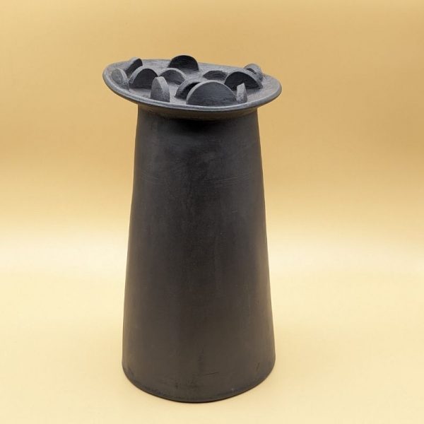 Soliflore en grès noir - Vase céramique pétales