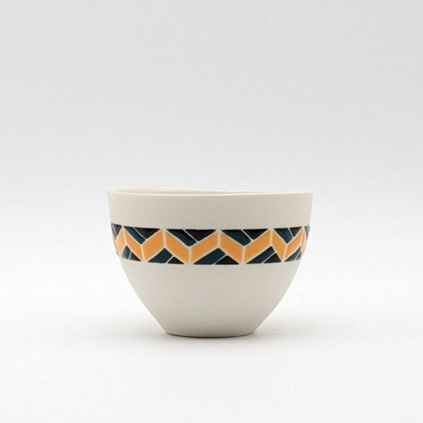 Tasse en porcelaine blanche motifs géométriques - Camille BO - Le Pantographe Vosges